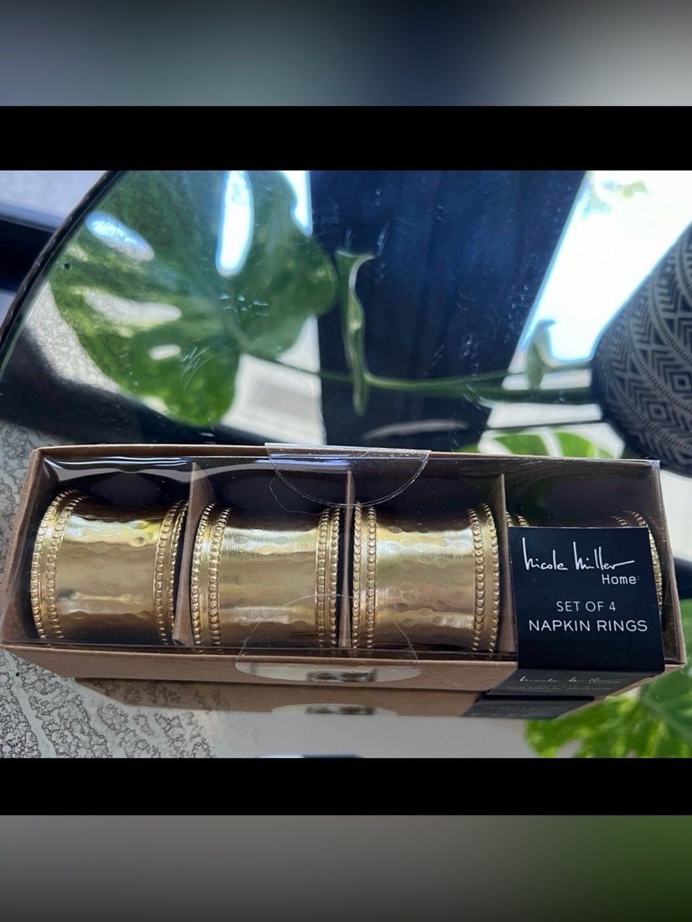 Nicole Miller Gold Tone Metal Napkin Rings made in India 1 set of 4